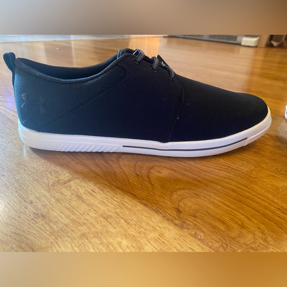 NWT - Mens - Under Armour - Street Shoe